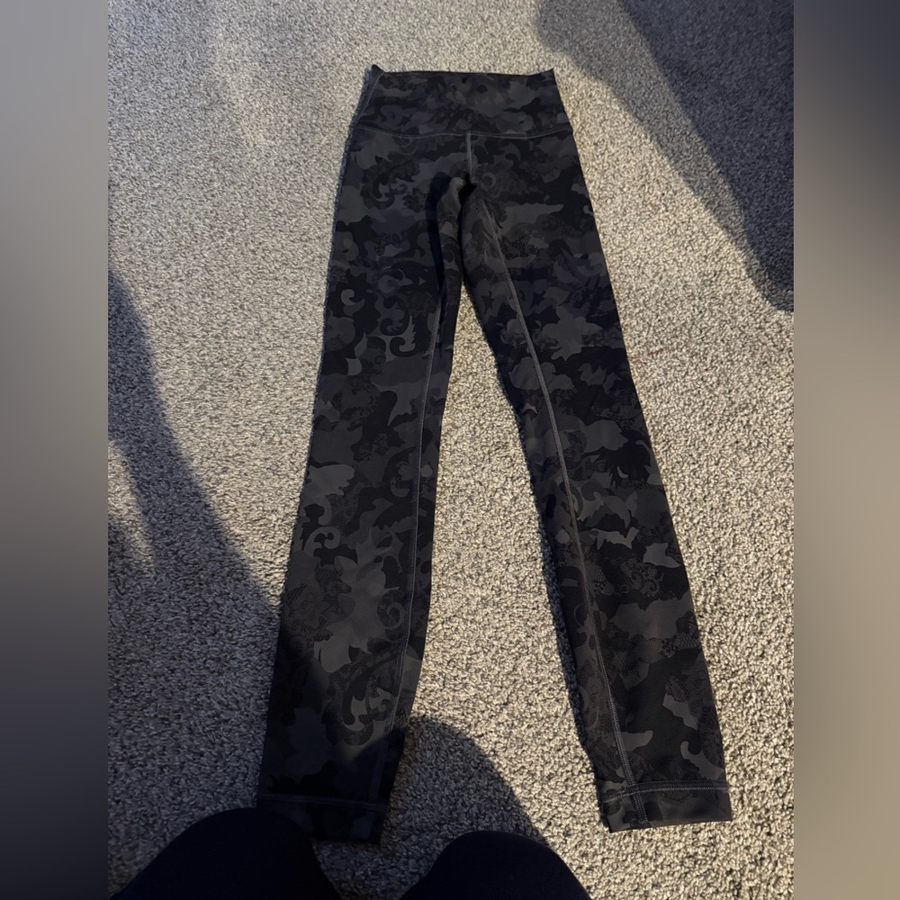 Camo lululemon leggings size 2